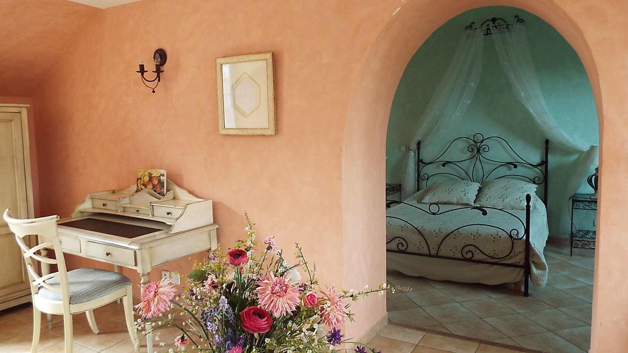 Les Roses De Montherlant Exterior foto